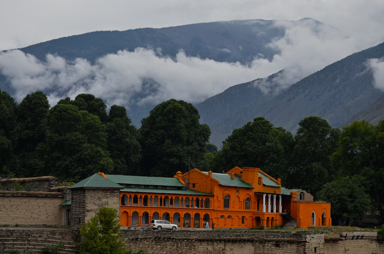 The Chitral Fort and the Shahi Masjid